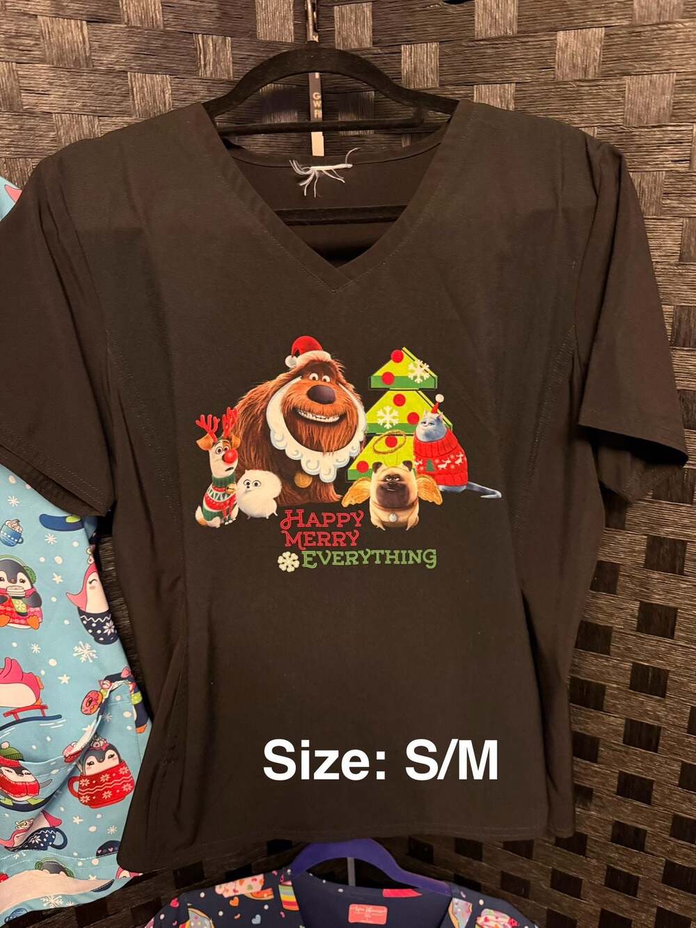 Secret Life of Pets Women's Black Christmas Scrub V Neck Workwear Top Size S